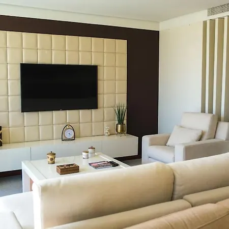 Marlages House Lavra