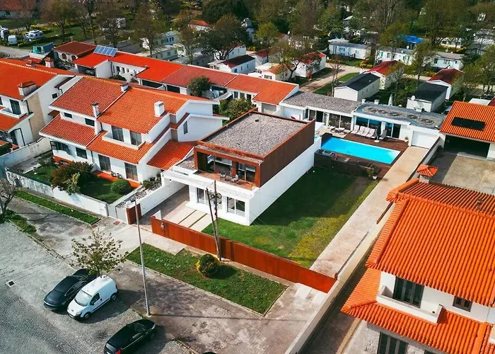 Сasa de vacaciones Marlages House Lavra